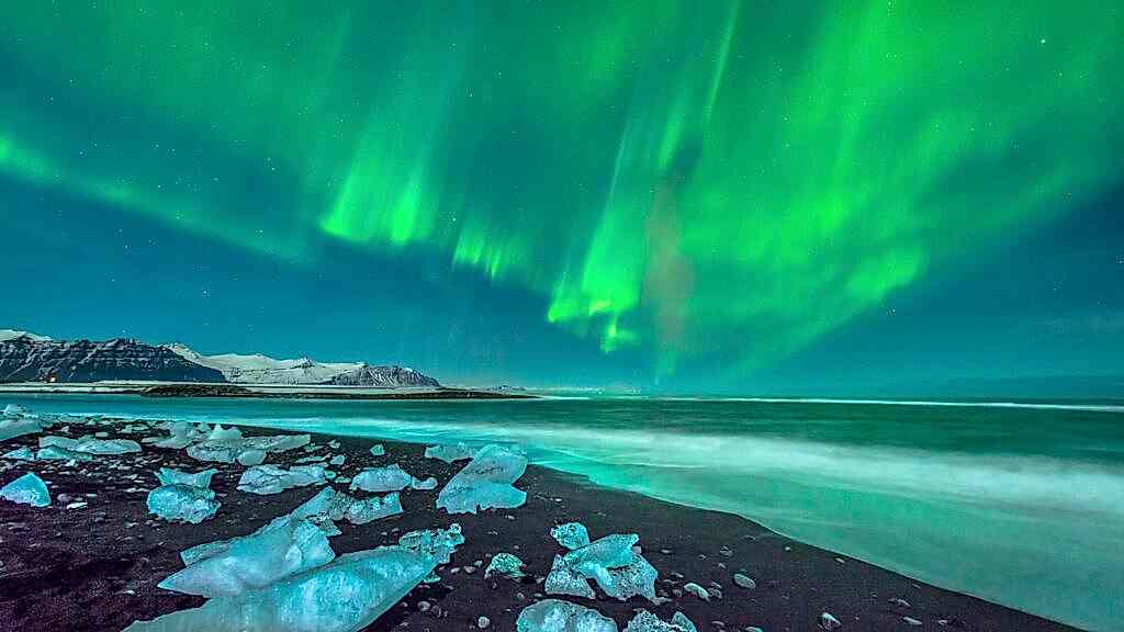 Northern Lights shown in the sky in iceland