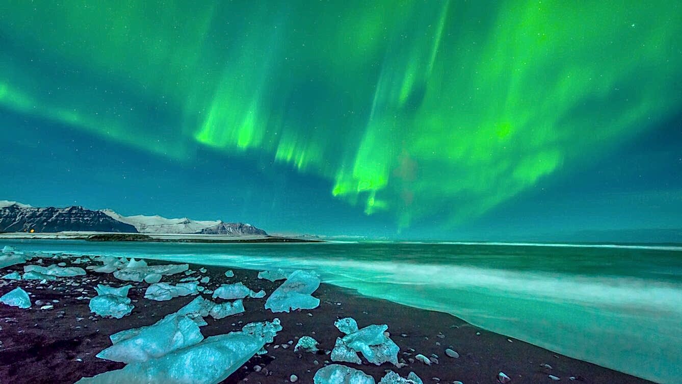 Northern Lights shown in the sky in iceland