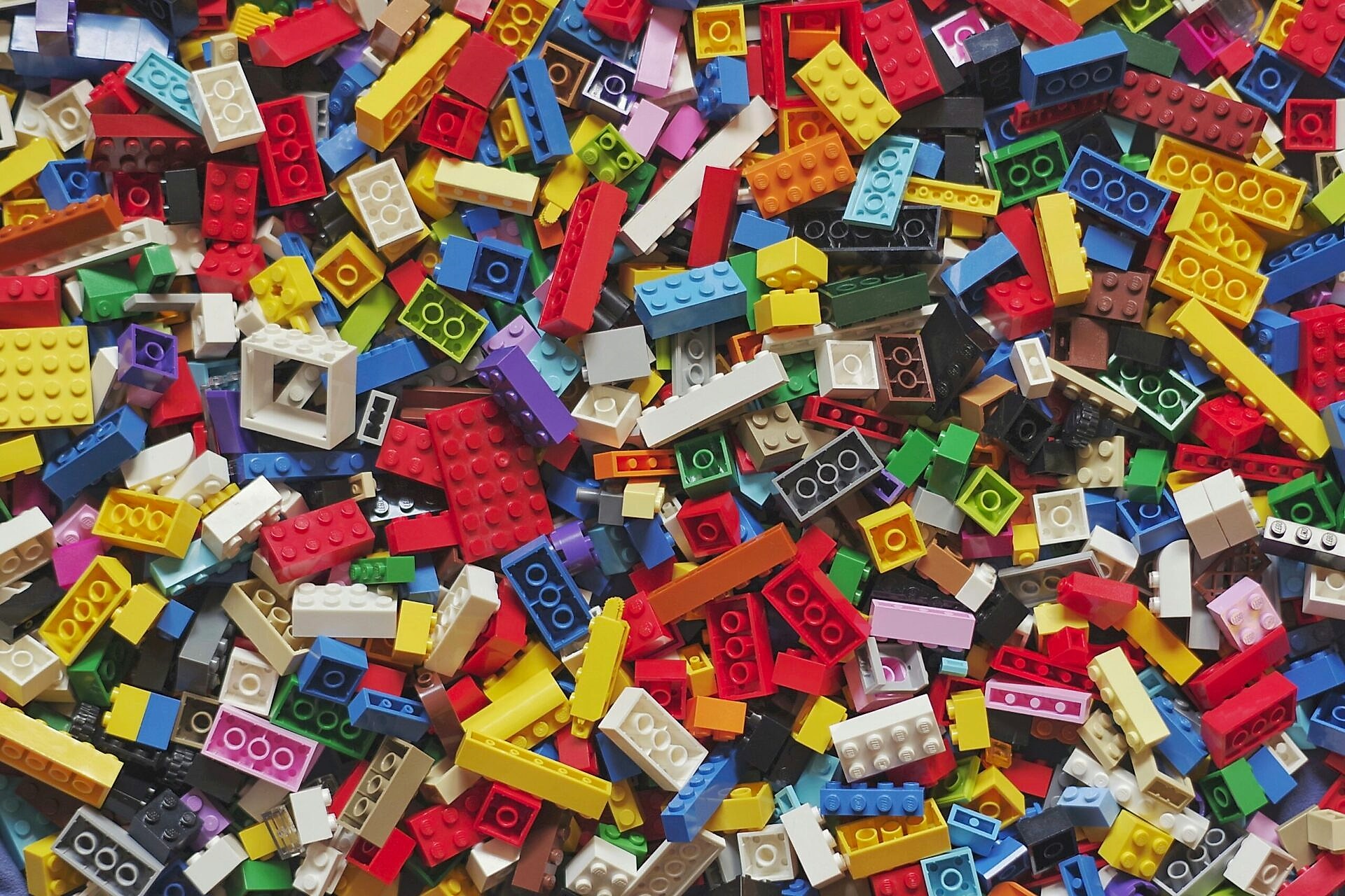 A pile of Lego blocks